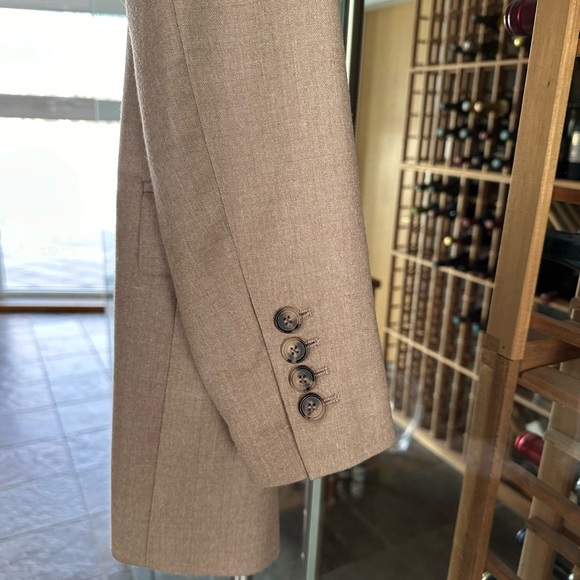 Zara blazer light beige in médium. SOLD - Picture 2 of 5